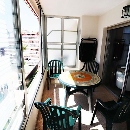 Apartment 2 Bedrooms, 250M Levante Beach Benidorm Bagian luar foto