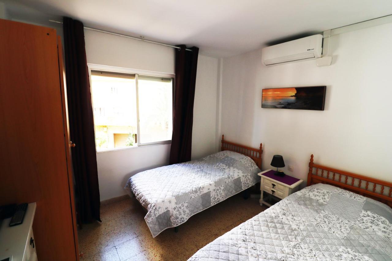 Apartment 2 Bedrooms, 250M Levante Beach Benidorm Bagian luar foto