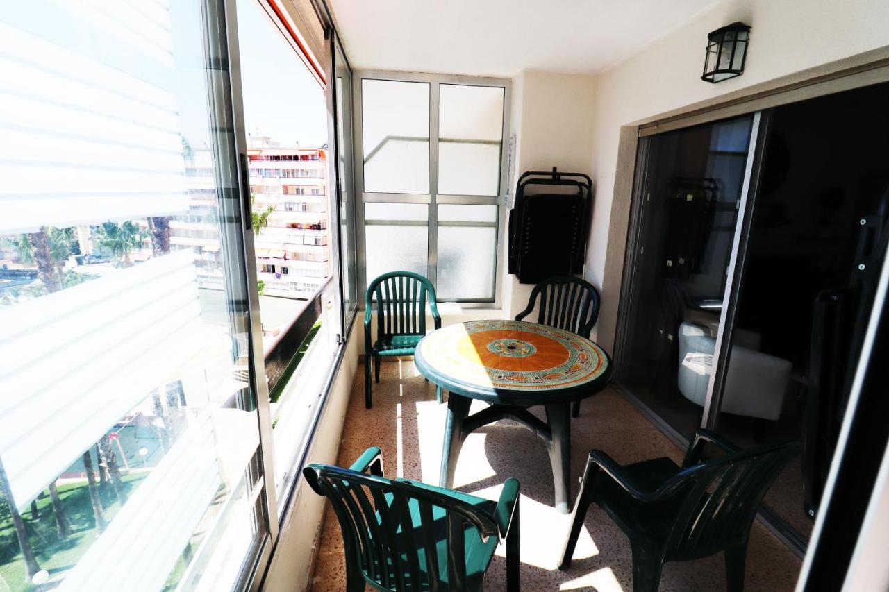 Apartment 2 Bedrooms, 250M Levante Beach Benidorm Bagian luar foto
