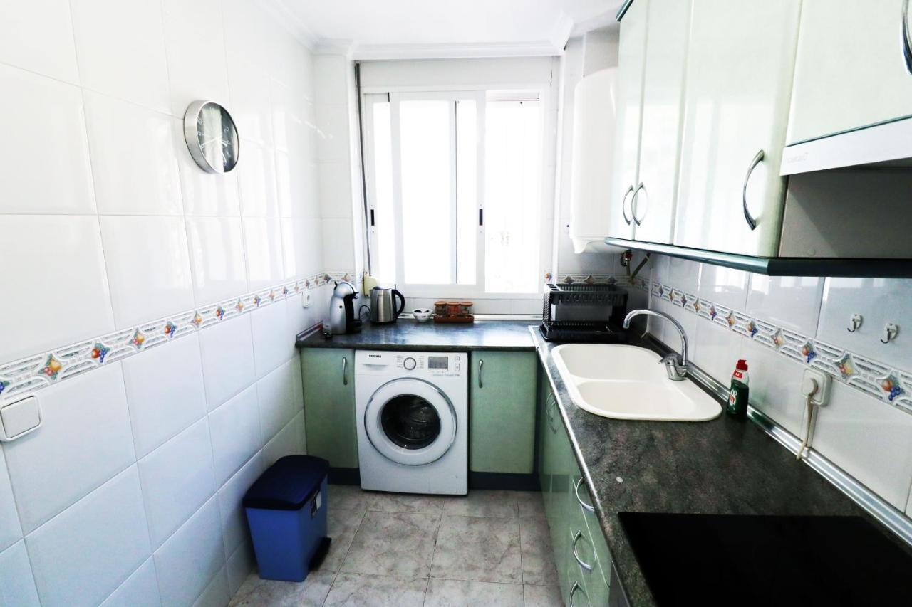 Apartment 2 Bedrooms, 250M Levante Beach Benidorm Bagian luar foto