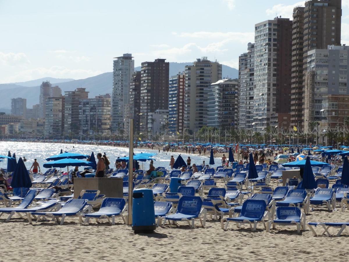 Apartment 2 Bedrooms, 250M Levante Beach Benidorm Bagian luar foto