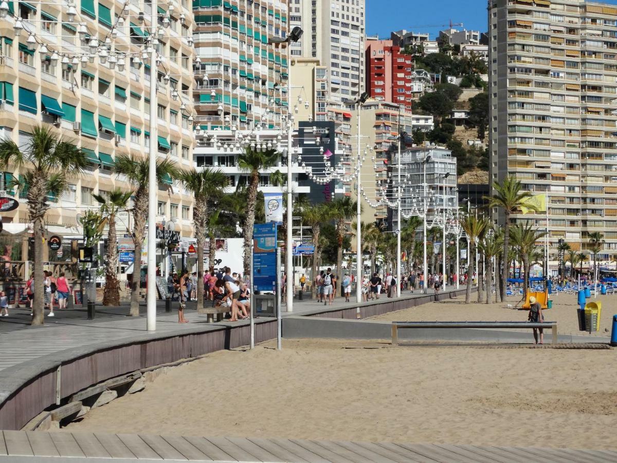 Apartment 2 Bedrooms, 250M Levante Beach Benidorm Bagian luar foto