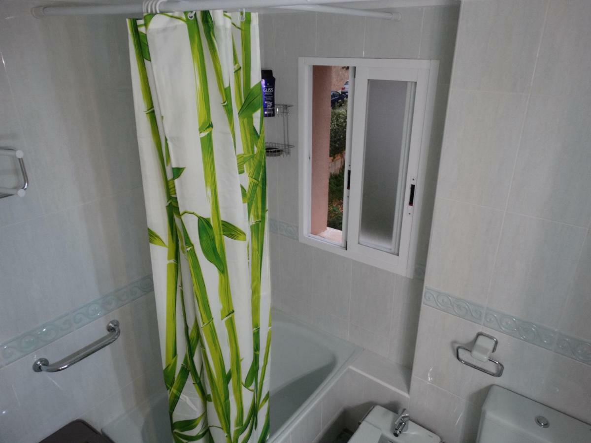 Apartment 2 Bedrooms, 250M Levante Beach Benidorm Bagian luar foto