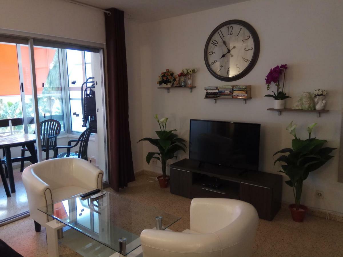 Apartment 2 Bedrooms, 250M Levante Beach Benidorm Bagian luar foto