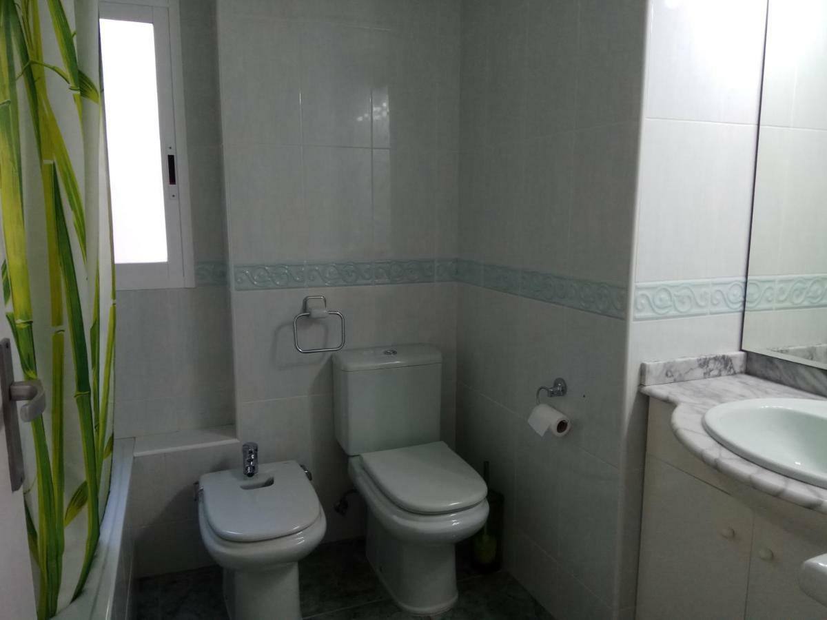 Apartment 2 Bedrooms, 250M Levante Beach Benidorm Bagian luar foto